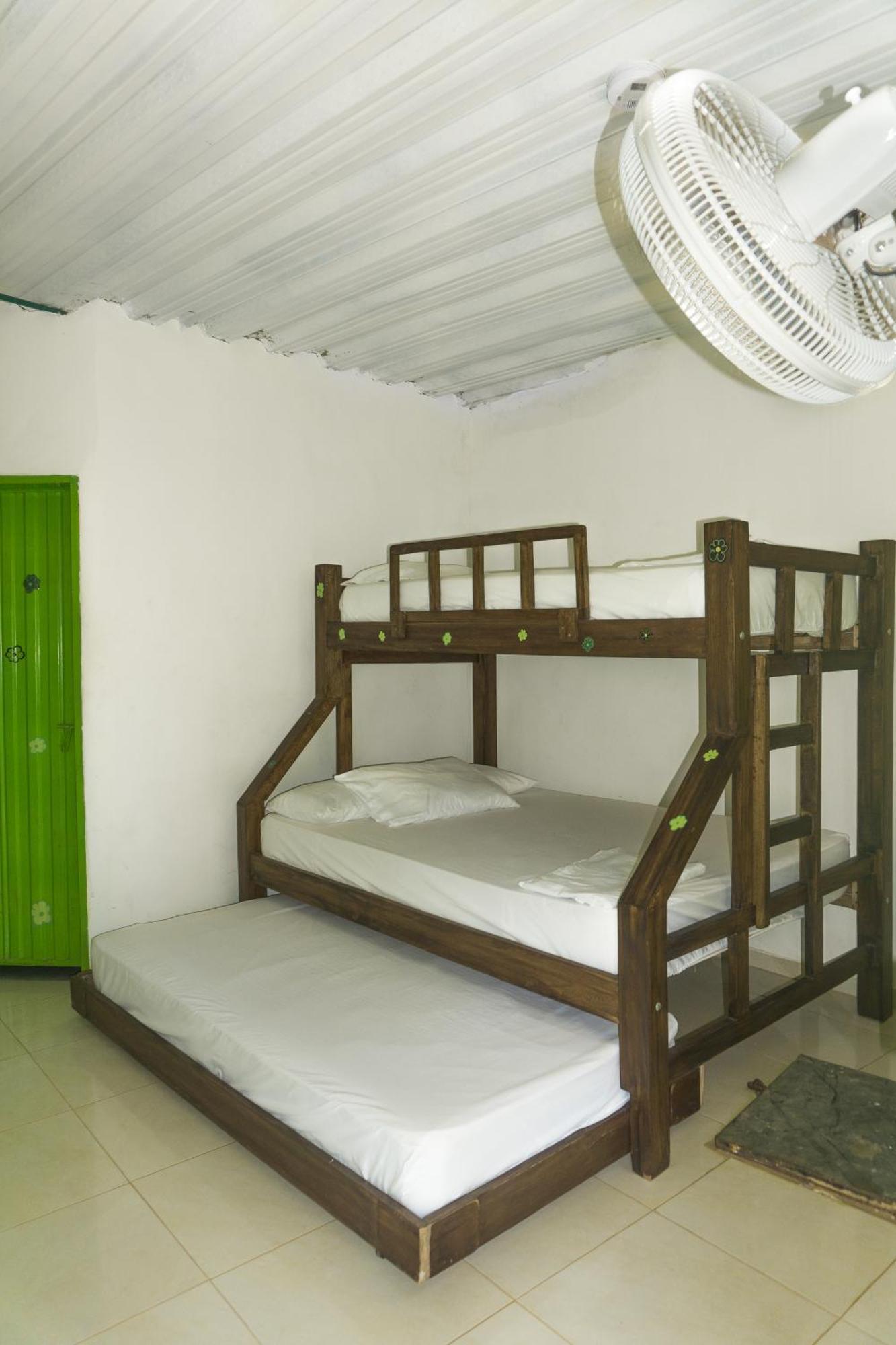 Hostel Hipilandia Taganga Buitenkant foto